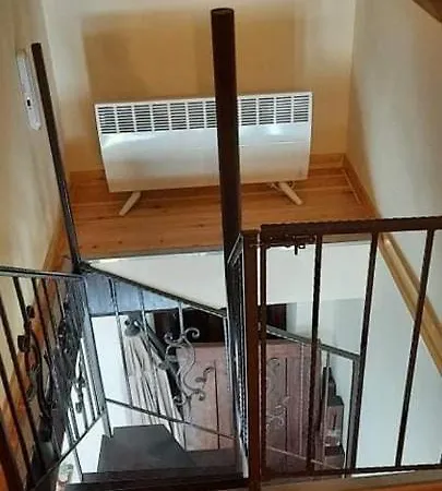 Villa πετρόχτιστη μεζονέτα