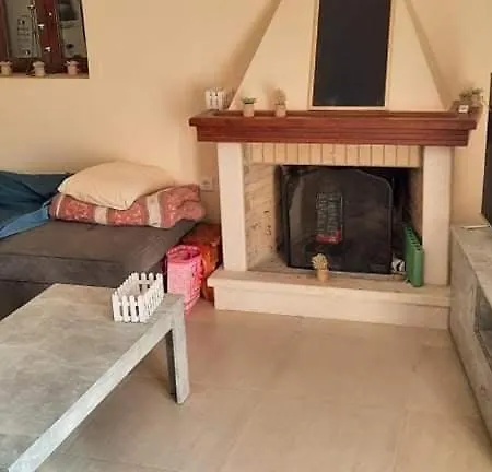 Villa πετρόχτιστη μεζονέτα *